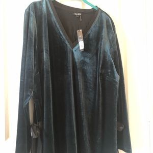 NWT dark green velvet top!